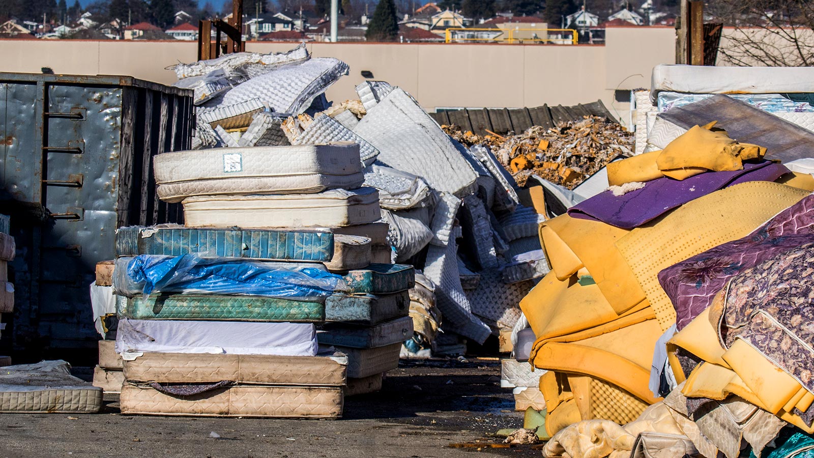 Dónde tirar los colchones viejos